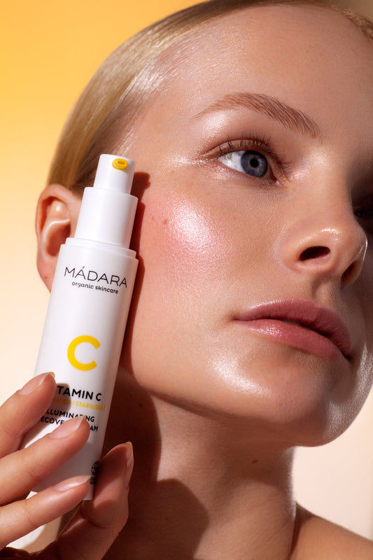 MÁDARA Illuminating Recovery Cream – Crema Viso alla Vitamina C 50ml