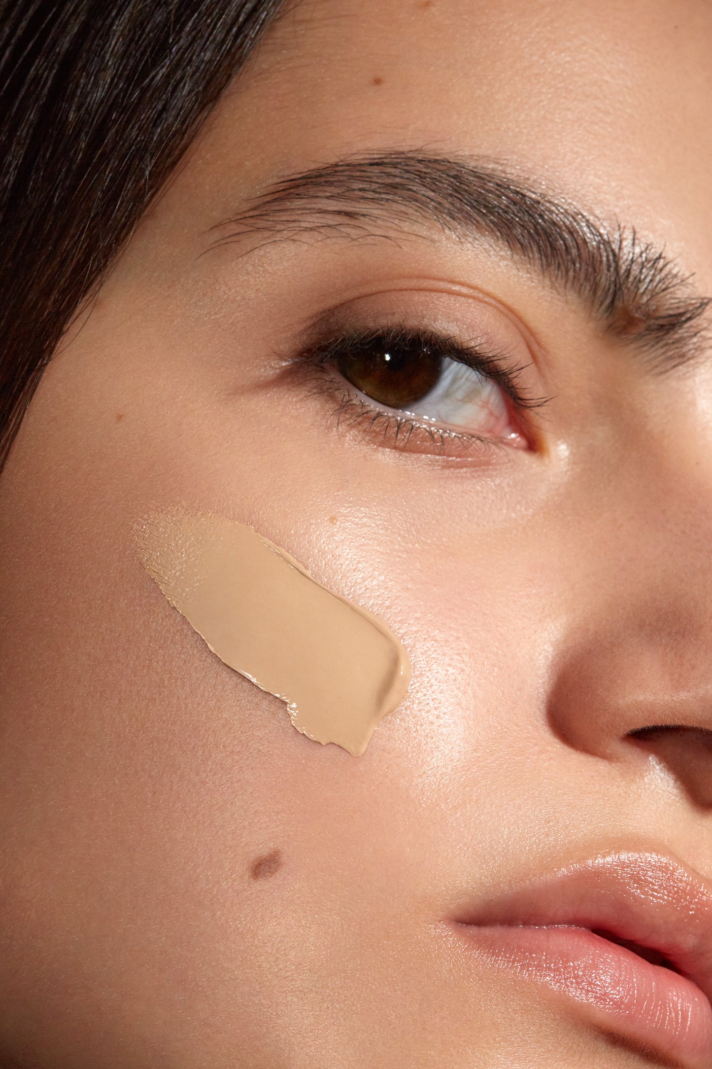 Semi-Matte Peptide Foundation