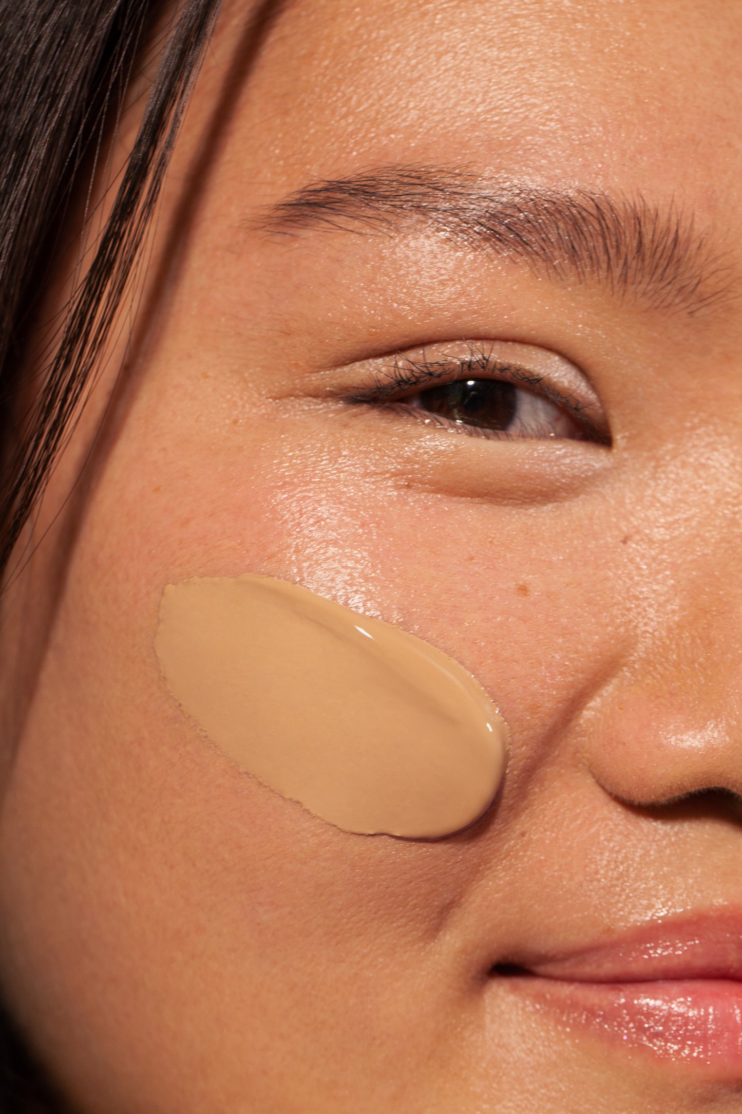 Semi-Matte Peptide Foundation