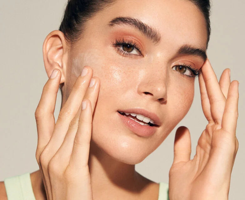 Natura Bissé Stabilizing Facial Cleansing Gel con AHA + PHA - Stabilizing Facial Cleansing Gel AHA + PHA – Gel Detergente Esfoliante Purificante (Tutti i tipi di pelle)