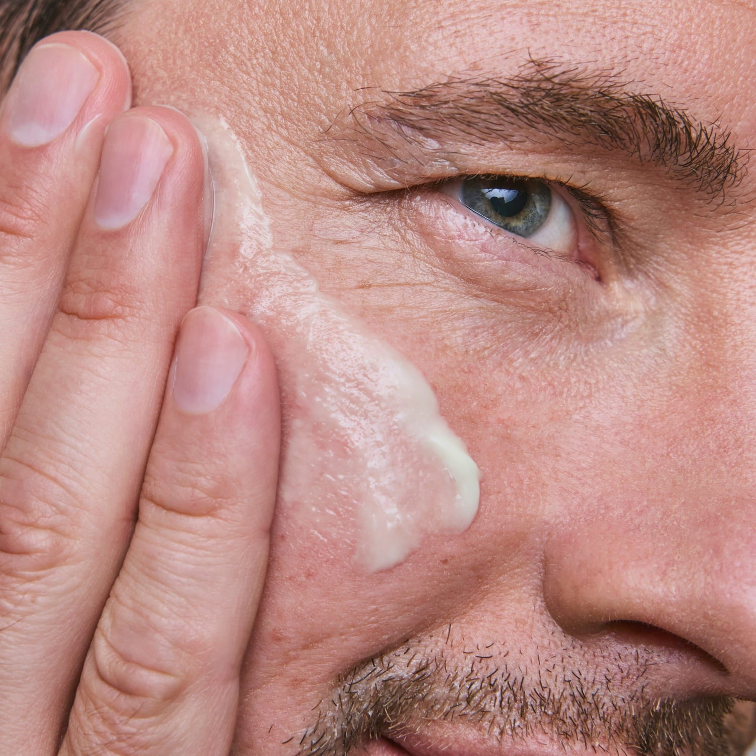 Skincare uomo viso e corpo – prodotti naturali da Amarsi Beauty Jesolo