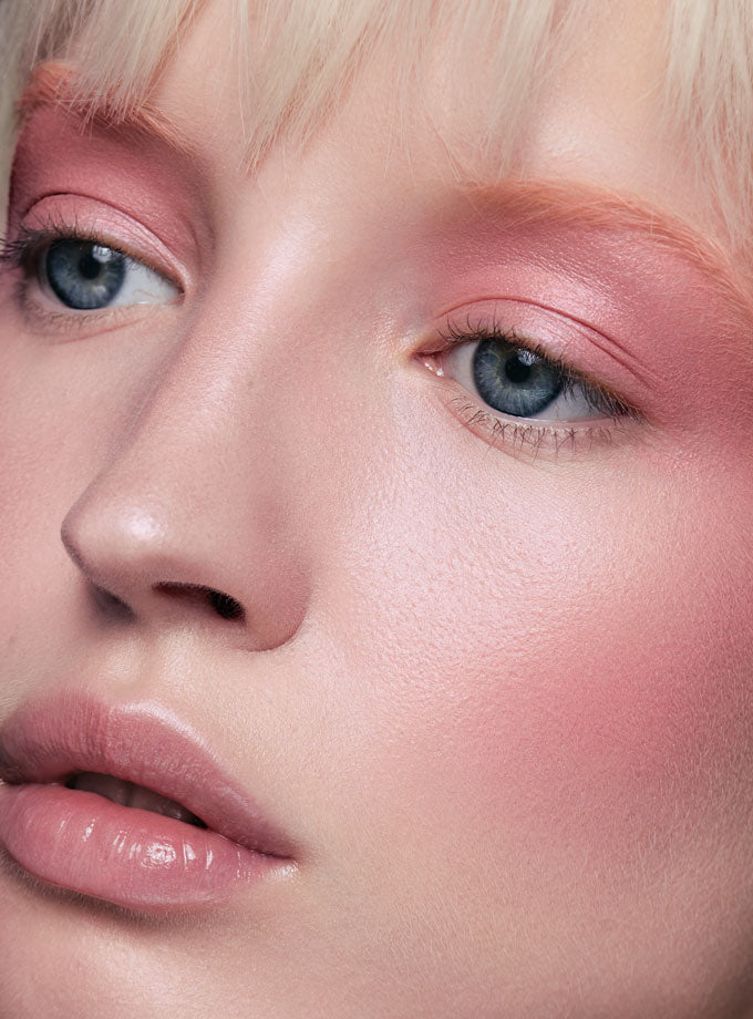 Blush e illuminante naturali e professionali – make-up viso da Amarsi Beauty Jesolo