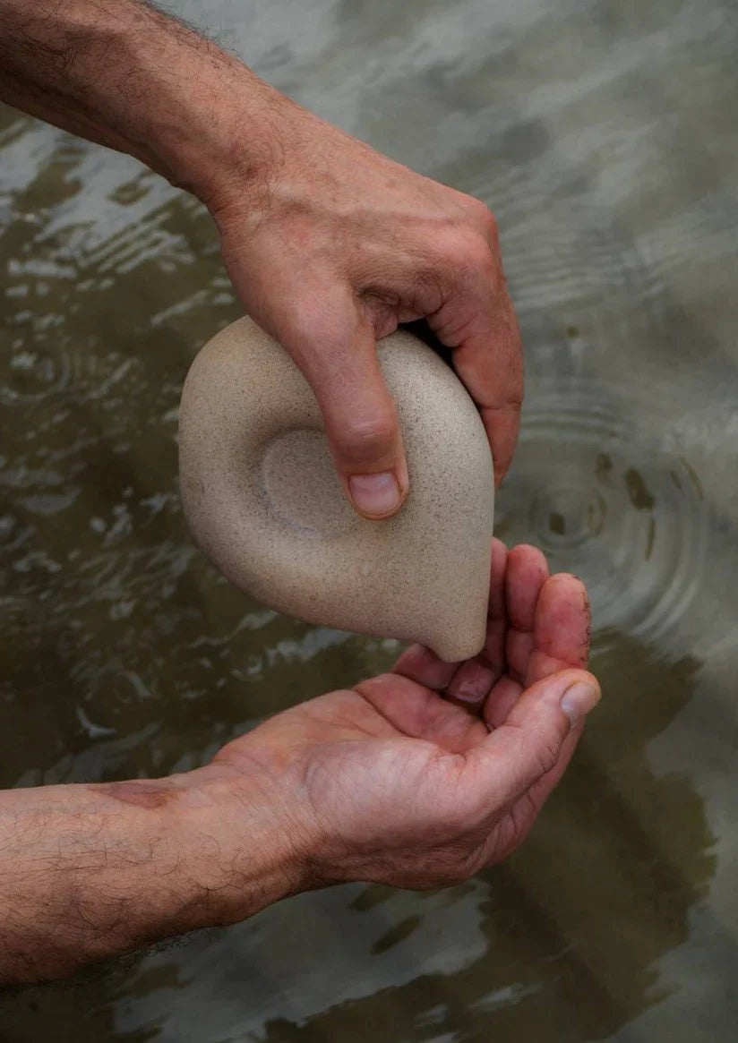 Oquist skincare sostenibile – contenitori terracotta eco-friendly disponibili da Amarsi Beauty Jesolo