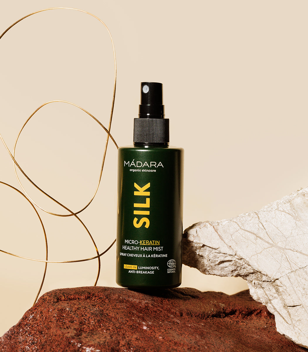 MÁDARA Silk Micro-Keratin Hair Mist – Spray Riparatore e Protettivo 90ml