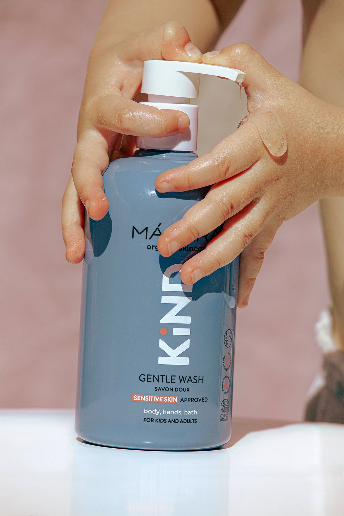 MÁDARA KIND Gentle Wash – Detergente Corpo Delicato per Bambini e Adulti 350ml