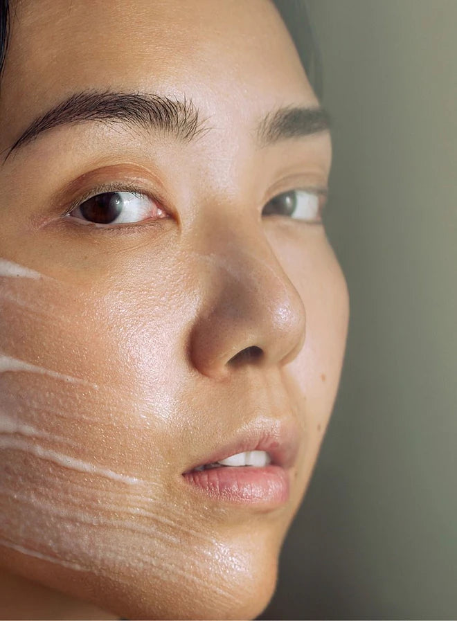 MÁDARA Brightening AHA Peel Mask – Maschera Viso Illuminante Esfoliante Naturale 60ml