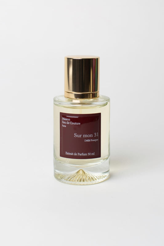 Maison Eau de Couture Sur Mon 31 – Extrait de Parfum Elegante Latte, Osmanto e Sandalo 50ml