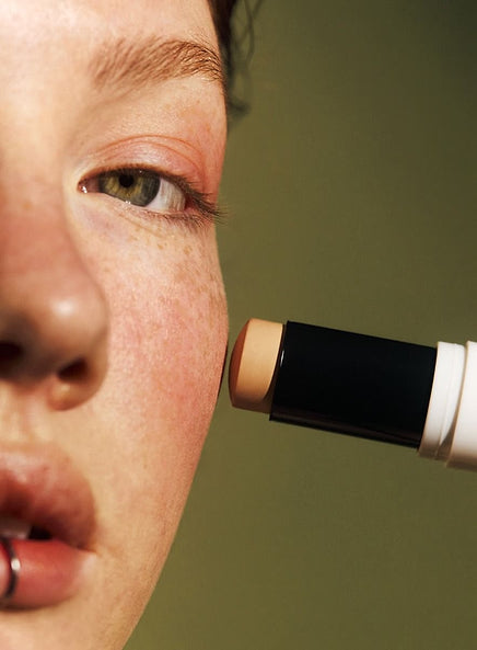 MÁDARA Mineral SPF50 Stick Solare – Stick Protezione Viso e Corpo